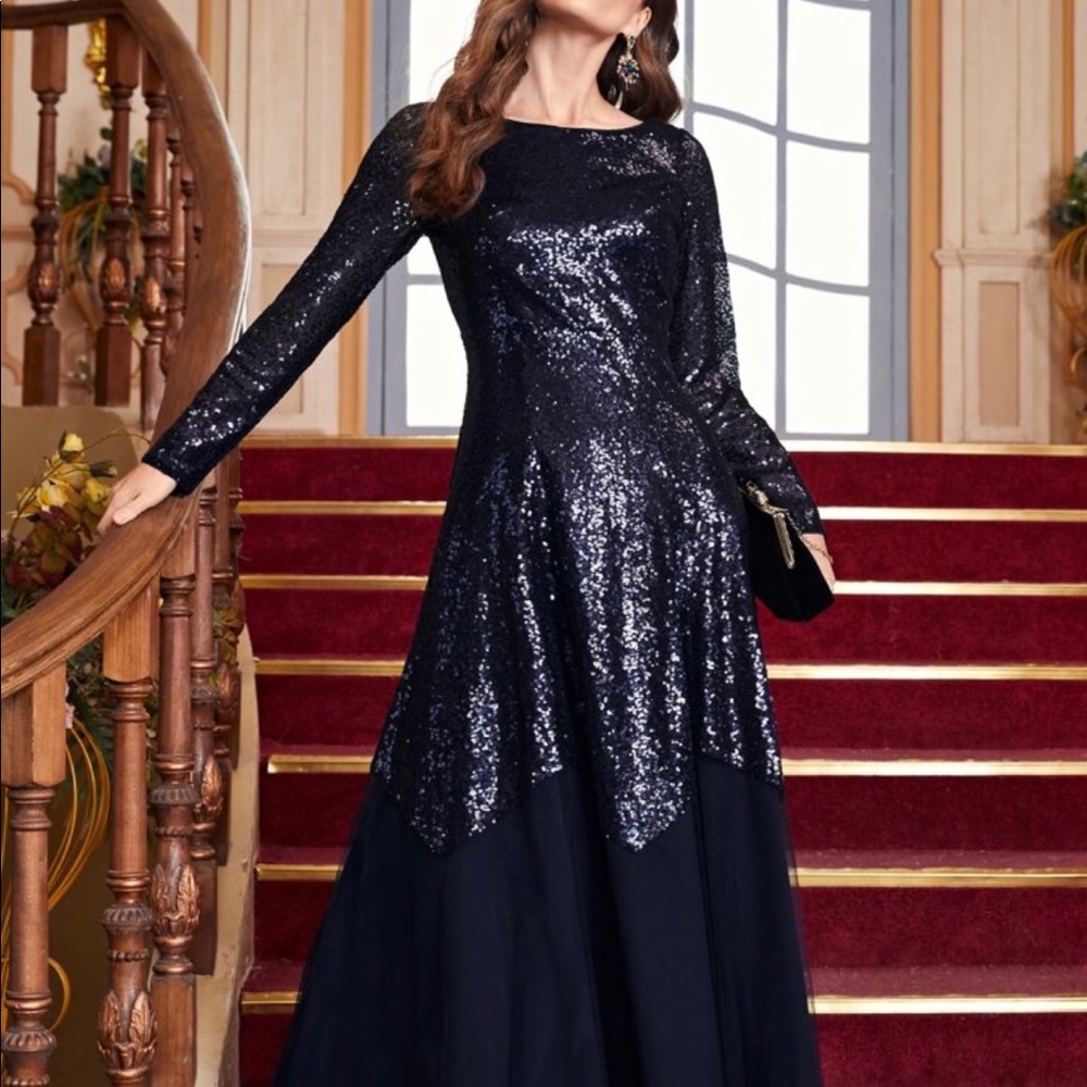 ‫Sequin Boat Neck Contrast Mesh Hem Prom.